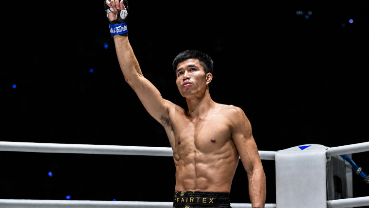 นวมใหญ่เข้าทาง! “เฟอร์รารี” ลั่นใช้ประสบการณ์มวยไทยดับห้าว “อาคีฟ กูลูซาดา” แจ้งเกิดคิกบ็อกซิง ศึก The Inner Circle 29